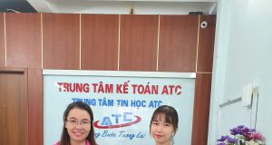 trung tâm kế toán tại thanh hóa Bạn Trang học viên có 2 CON NHỎ, nhà có DOANH NGHIỆP riêng, nhưng hàng ngày vẫn MIỆT MÀI vượt 35km từ BỈM SƠN tới ATC