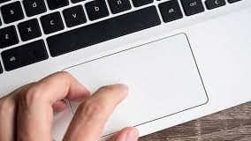 Hoc tin hoc tai thanh hoa Muốn thay đổi độ nhạy của touchpad bạn hãy làm theo cách dưới đây nhé!Bước 1: Vào Start menu, chọnSettings